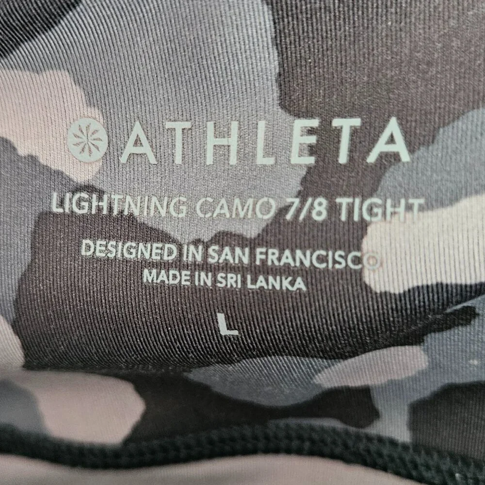 ATHLETA Lightning Camo 7/8 Tight Legging Black/Gray L 487500-00